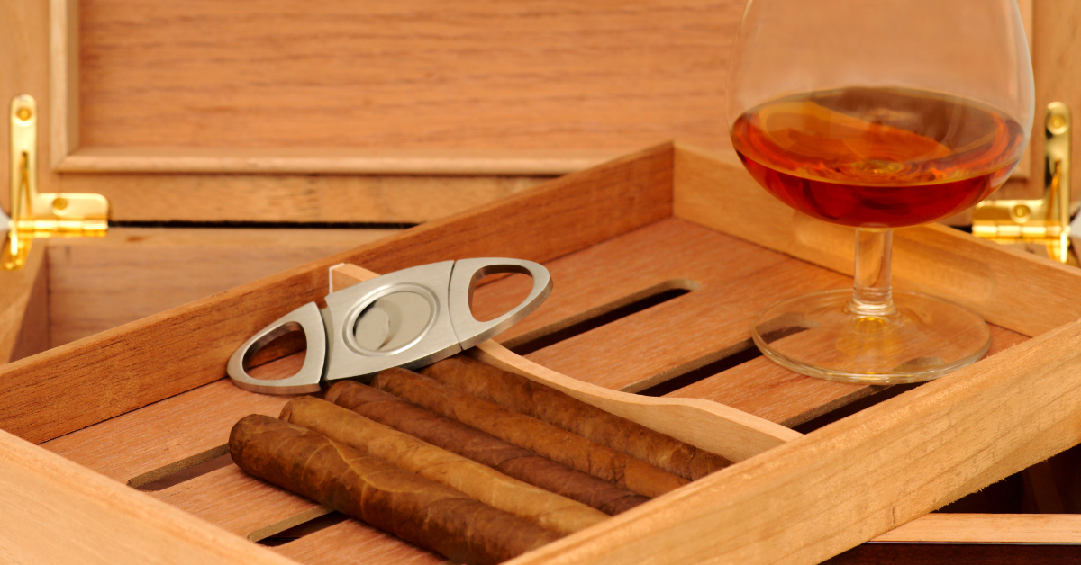 How long does a cigar last in a humidor